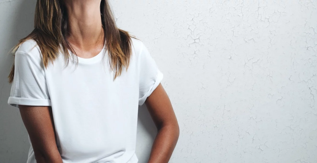 quelles-sont-les-differentes-textures-de-maille-utilisees-pour-les-t-shirts-blancs